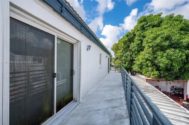 $549,995 | 351 Northeast 211th Street, Miami, FL 33179