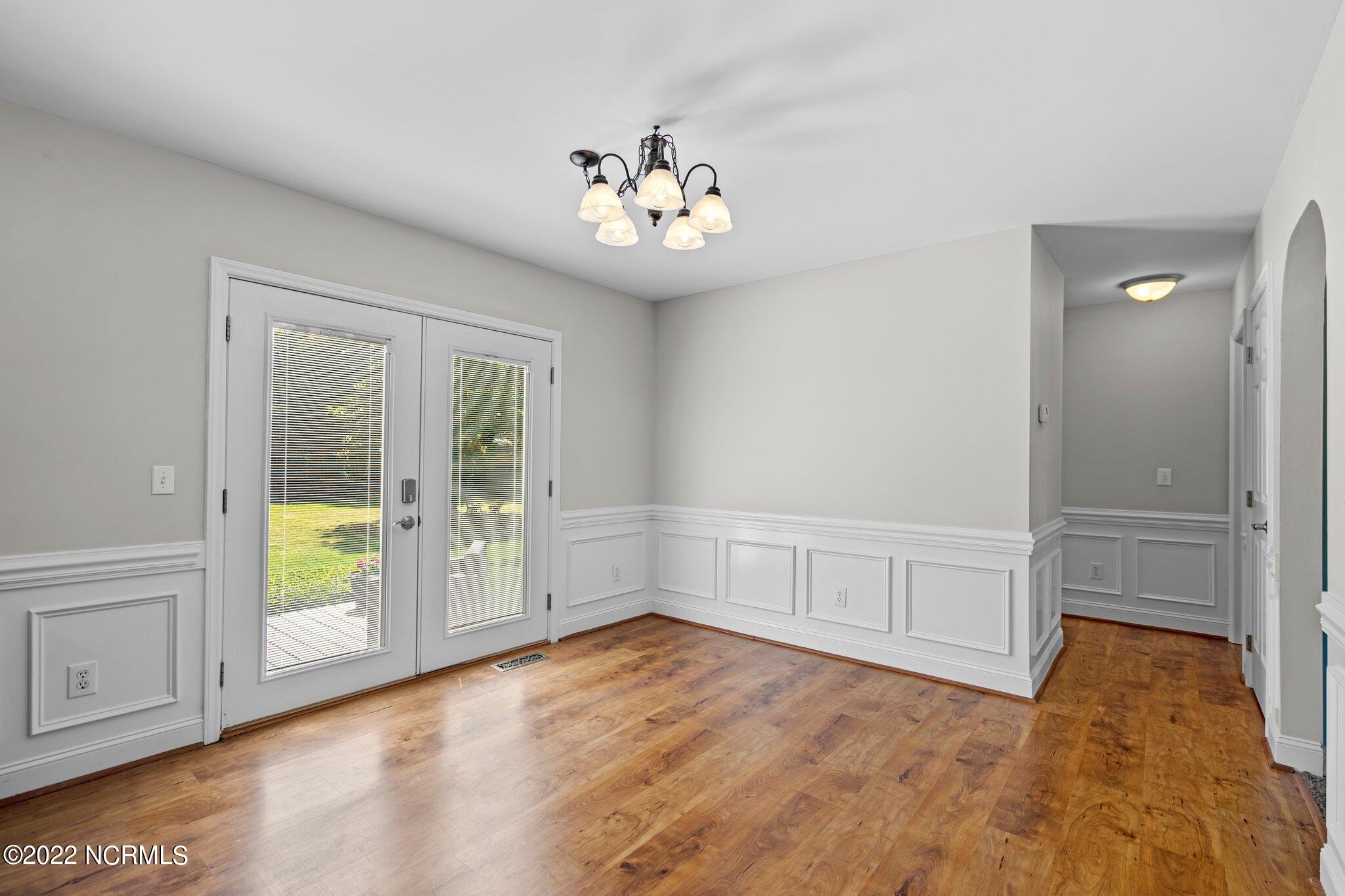 5822 Dekker Road Castle Hayne, NC 28429 - Photo 13 of 59 Dining room