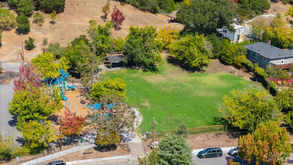 218 Solano Street San Rafael, CA 94901 - Photo 35 of 39 Gallery Image 35