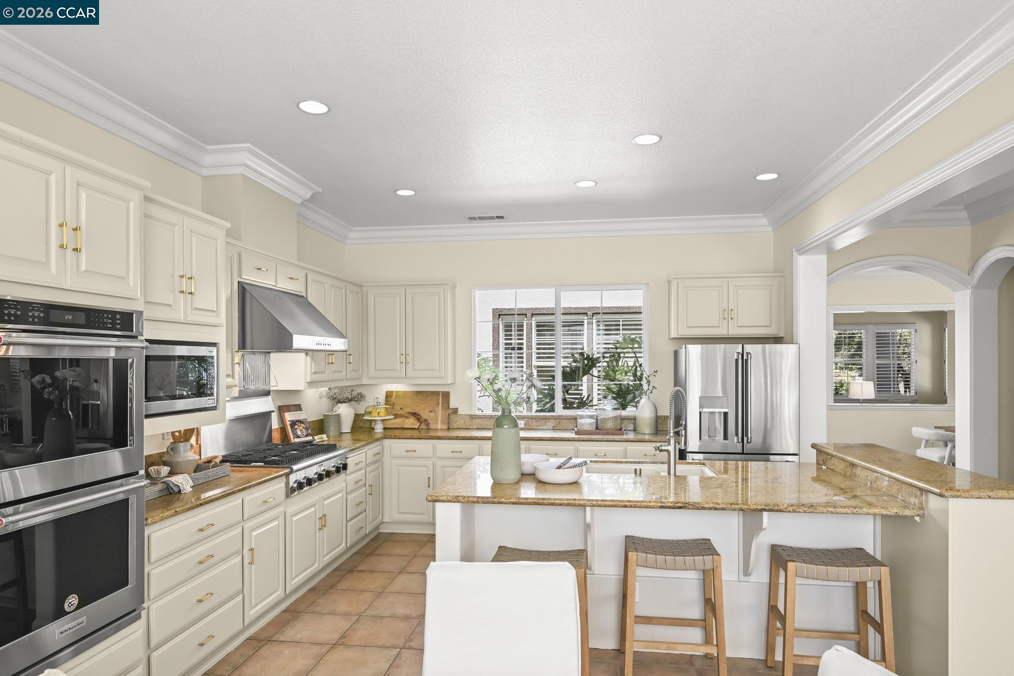 950 Maplegate Court Concord, CA 94521 - Photo 14 of 73