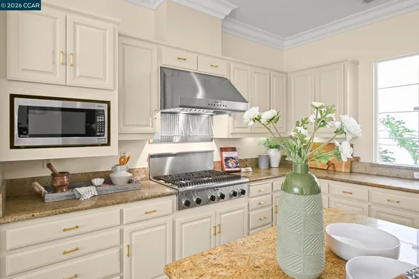$1,799,000 | 950 Maplegate Court, Concord, CA 94521