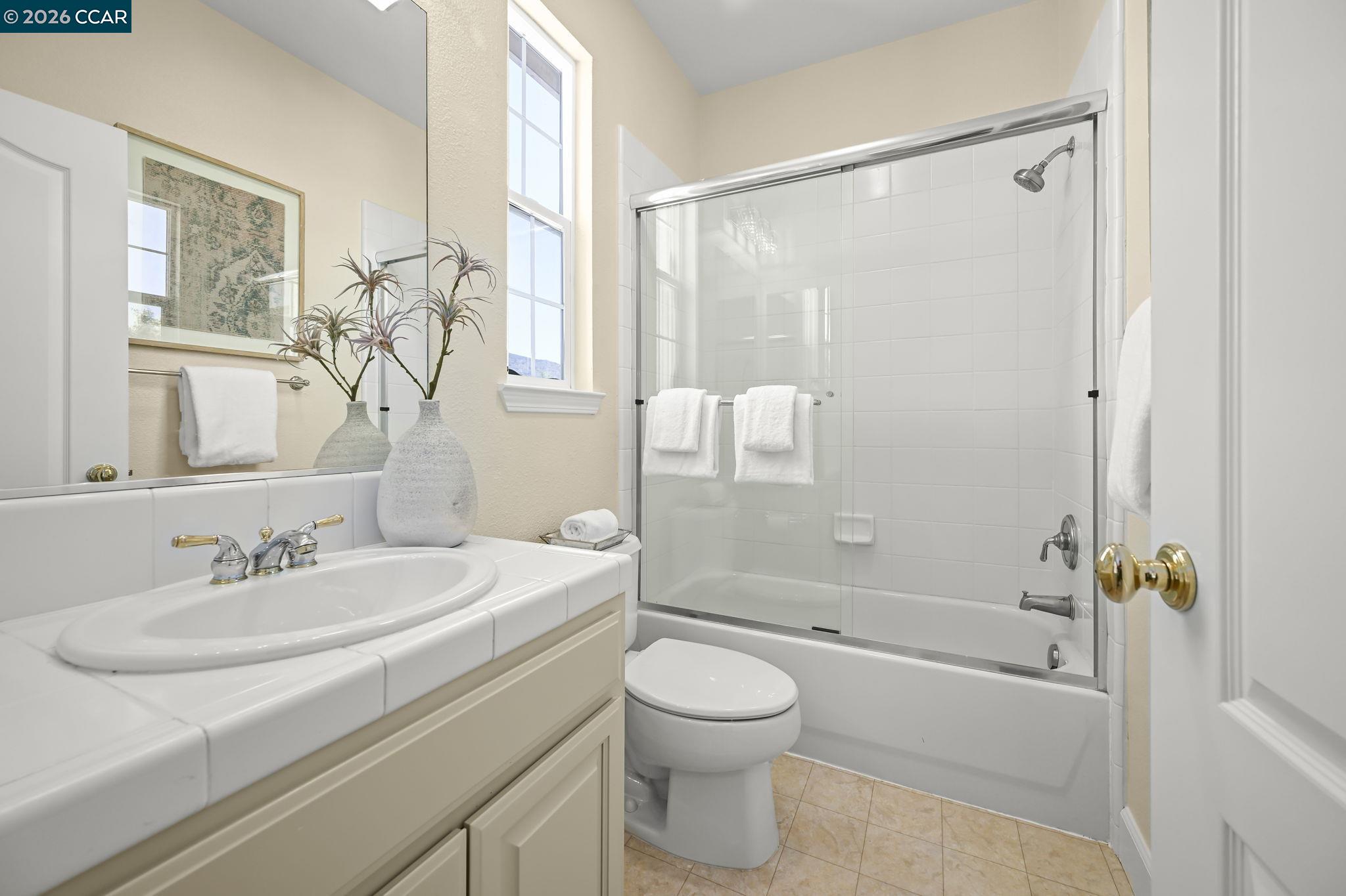 950 Maplegate Court Concord, CA 94521 - Photo 30 of 73