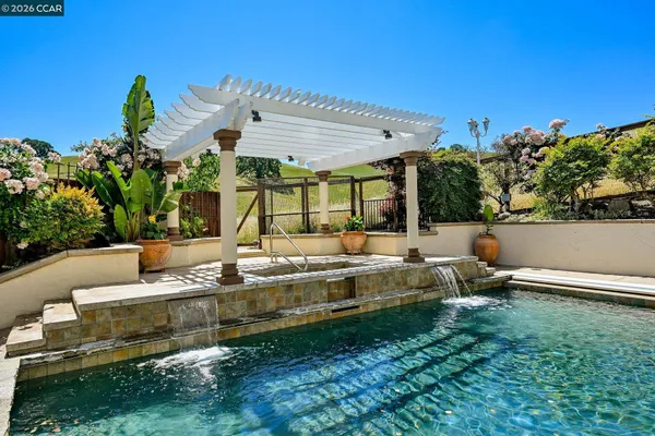 $1,799,000 | 950 Maplegate Court, Concord, CA 94521