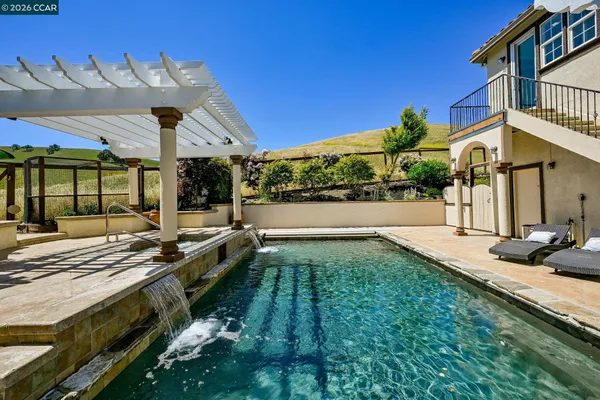 $1,799,000 | 950 Maplegate Court, Concord, CA 94521