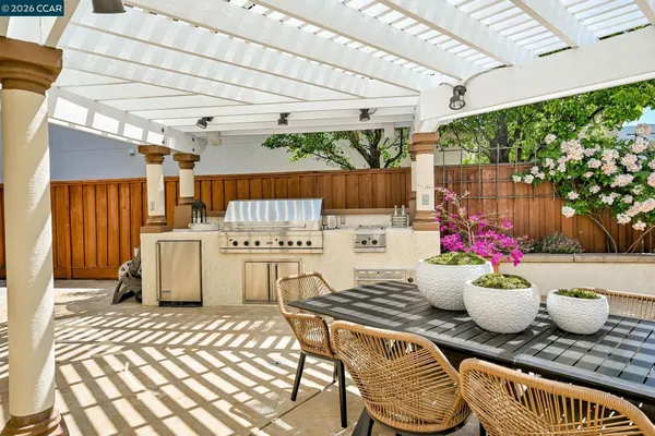 $1,799,000 | 950 Maplegate Court, Concord, CA 94521