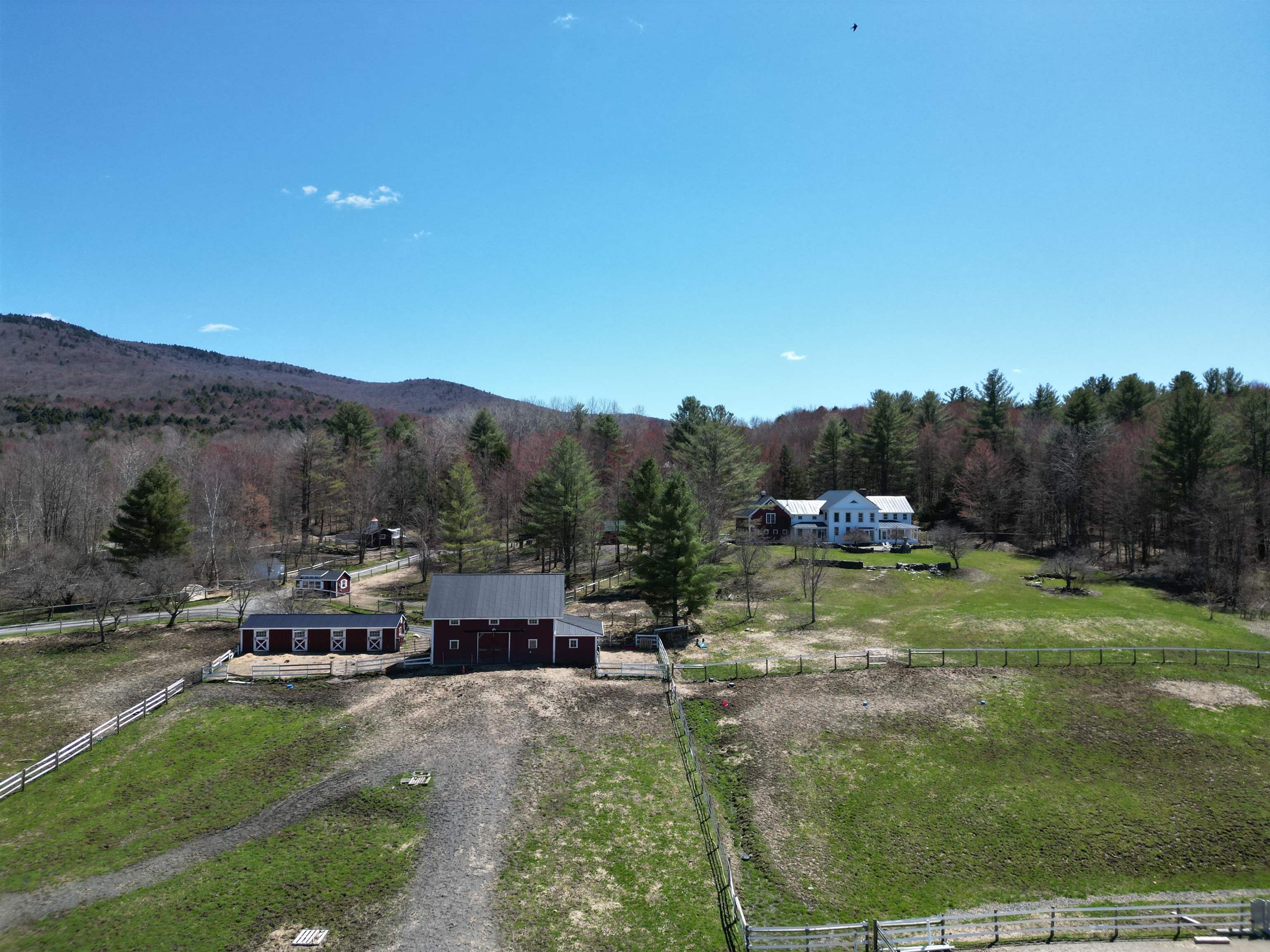 3311 Perry Hill Road Waterbury, VT 05676 - Photo 13 of 40