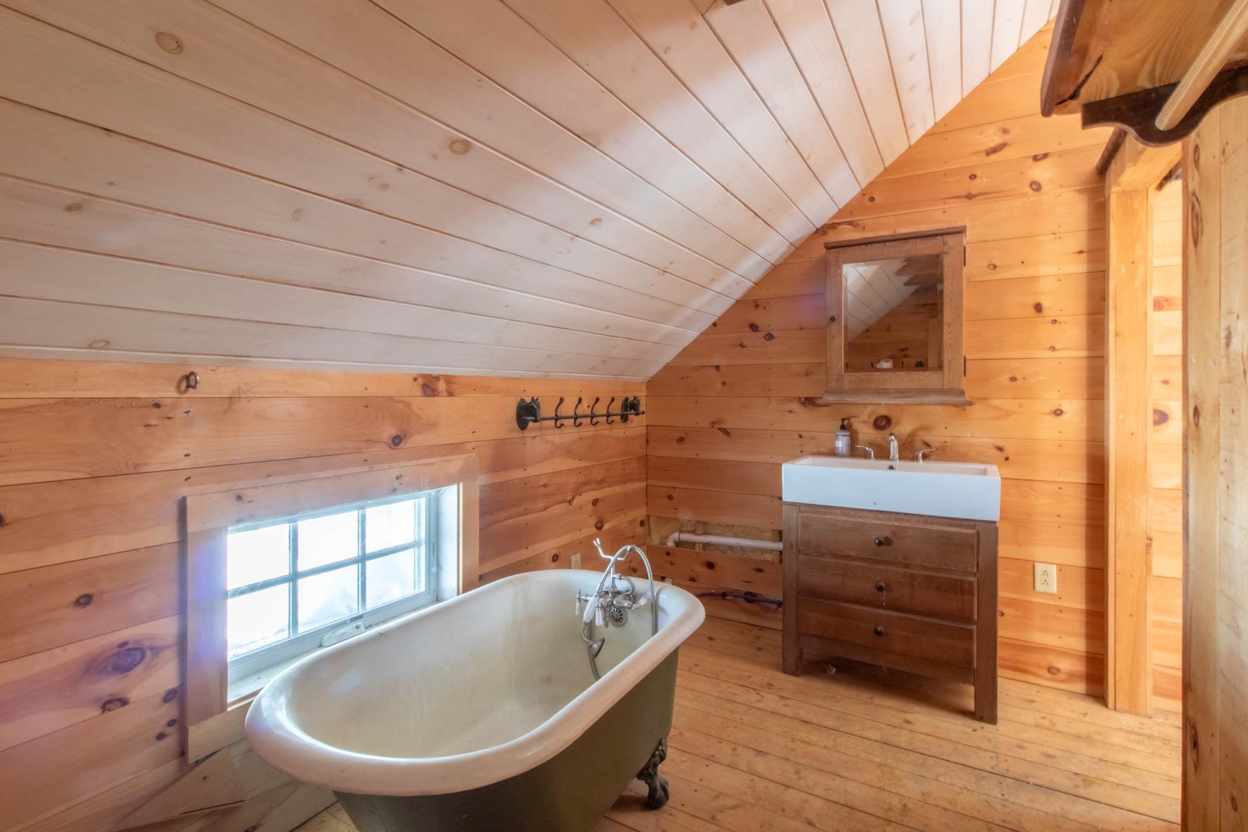 3311 Perry Hill Road Waterbury, VT 05676 - Photo 32 of 40
