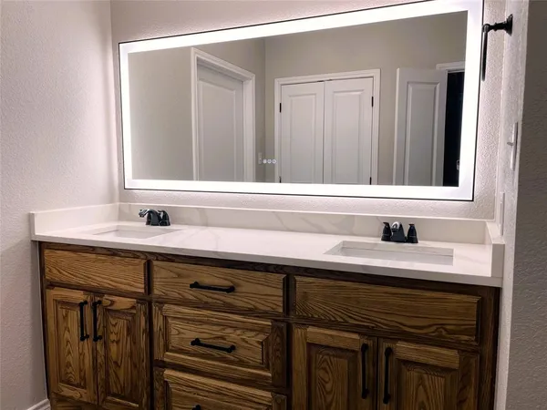 $760,000 | 107 S Highway, Wortham, TX 76693