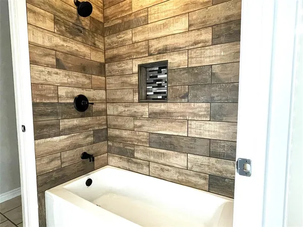 $760,000 | 107 S Highway, Wortham, TX 76693