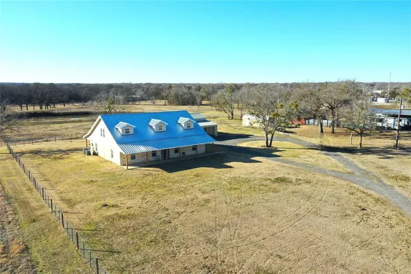 $760,000 | 107 S Highway, Wortham, TX 76693
