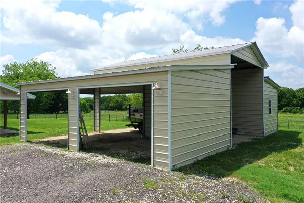 $760,000 | 107 S Highway, Wortham, TX 76693