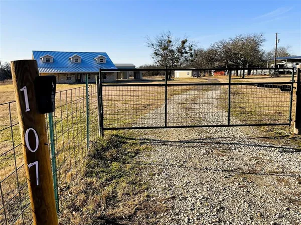 $760,000 | 107 S Highway, Wortham, TX 76693