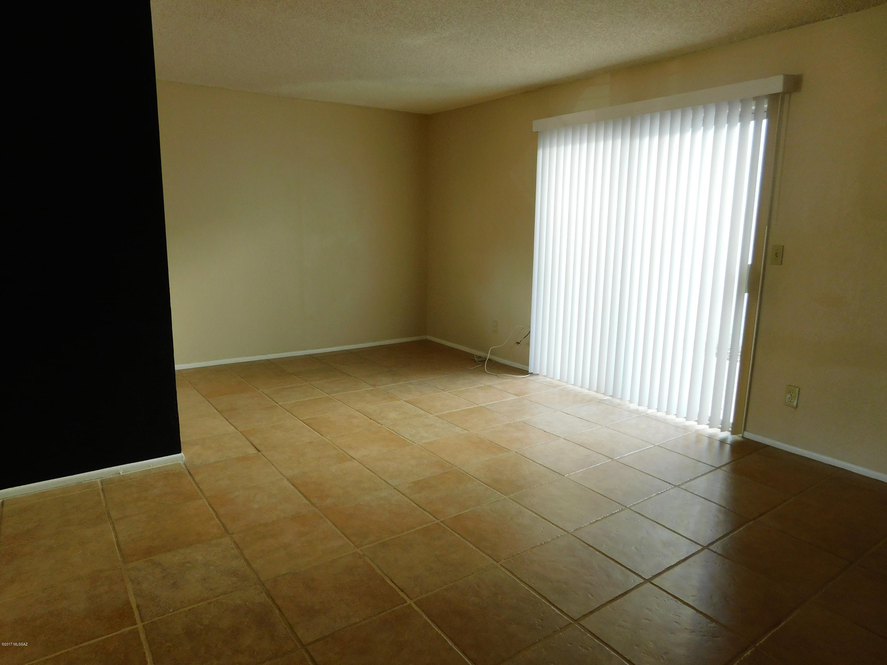 2781 West Anklam Road, Unit A Tucson, AZ 85745 - Photo 8 of 42 Gallery Image 8