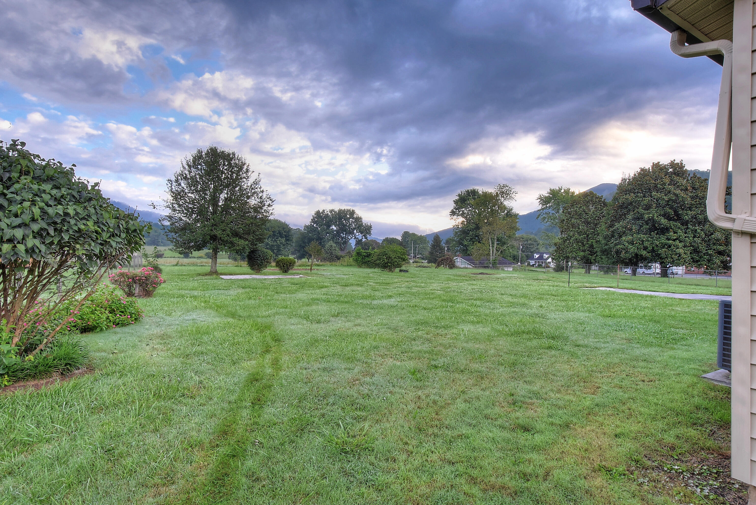 3345 Gap Creek Road Hampton, TN 37658 - Photo 33 of 33 DSC_0496_497_498_499_500_501