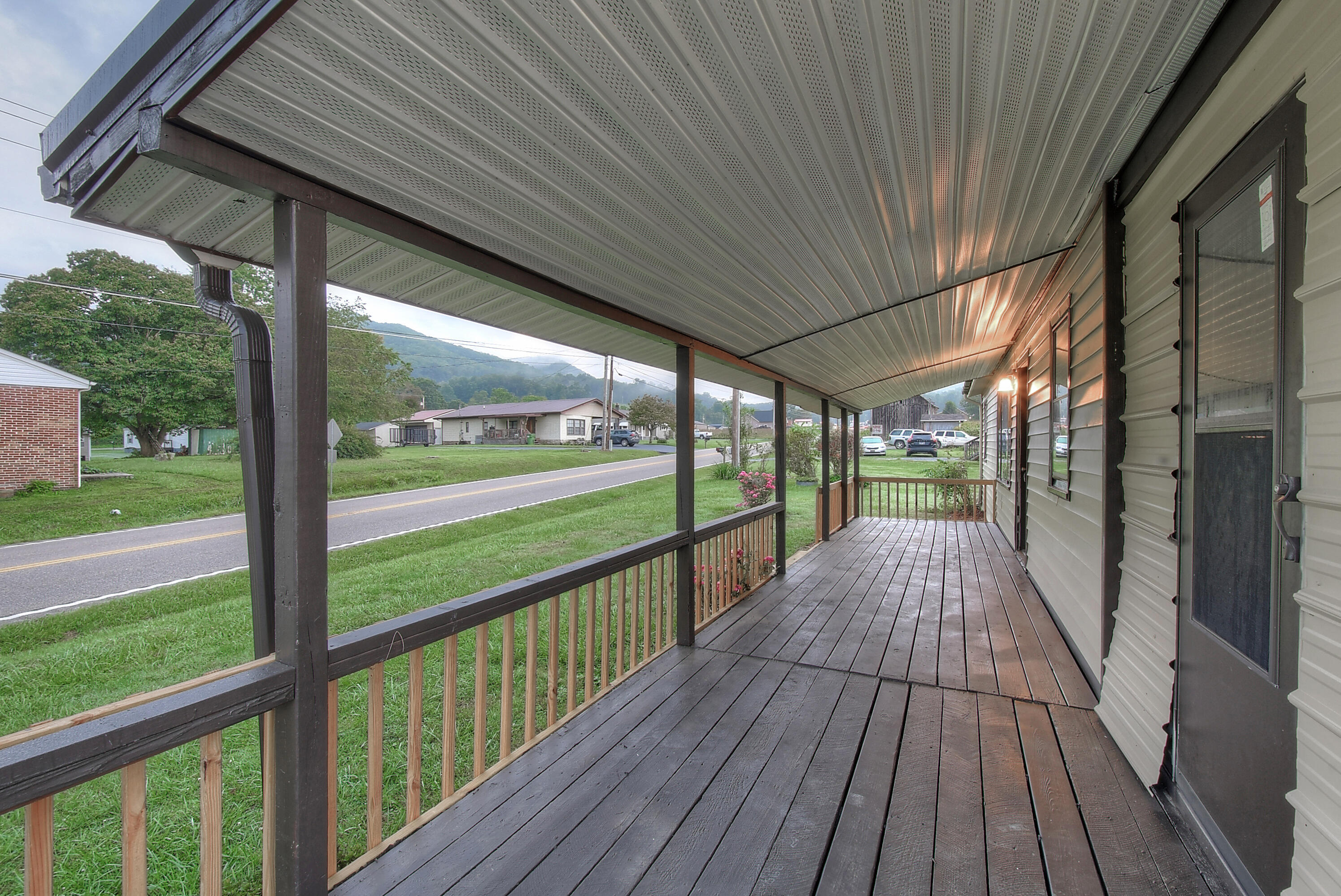 3345 Gap Creek Road Hampton, TN 37658 - Photo 7 of 33 7