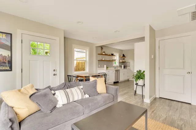 $349,000 | 618 Hamilton Avenue, Chattanooga, TN 37405