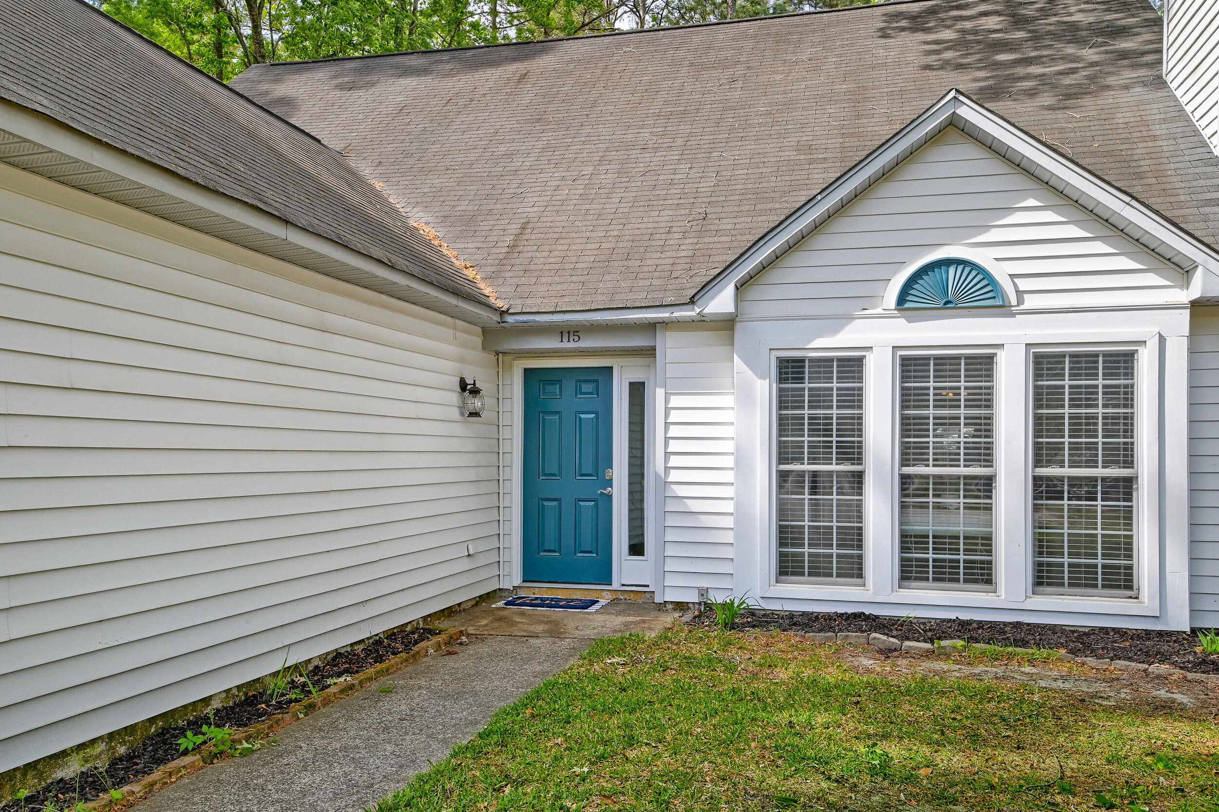 115 Challis Court Goose Creek, SC 29445 - Photo 49 of 64 115 Challis Ct-54