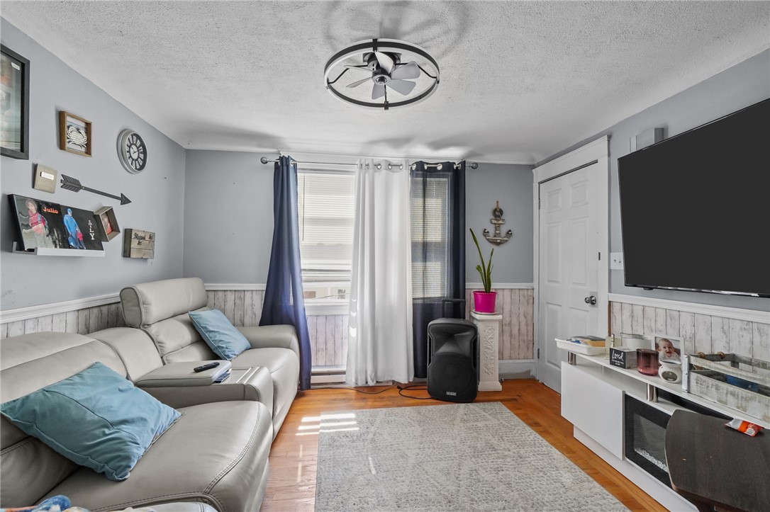 61 Robin Street Providence, RI 02908 - Photo 7 of 28 3rd Floor