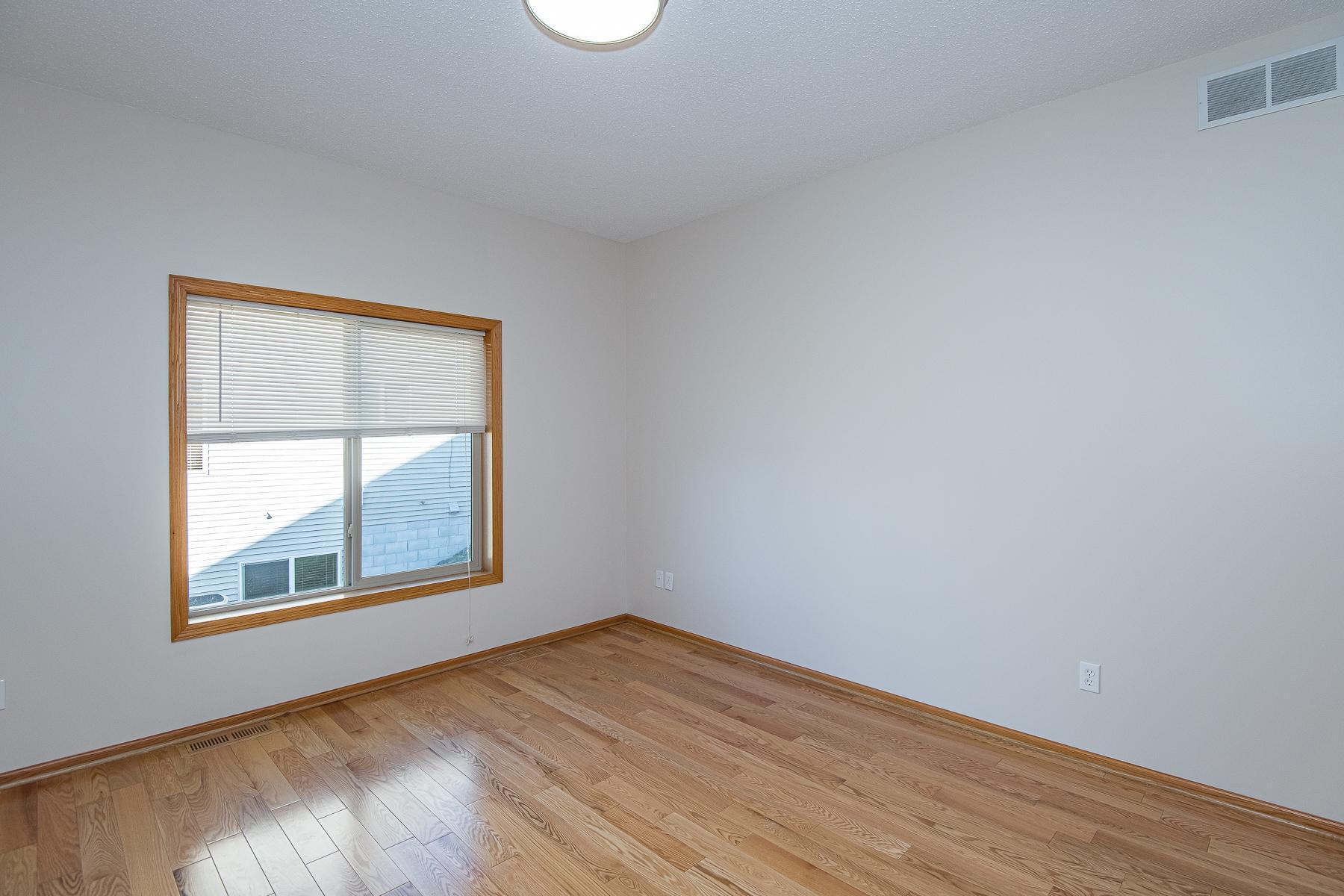 459 22nd Avenue Southwest Rochester, MN 55902 - Photo 14 of 33