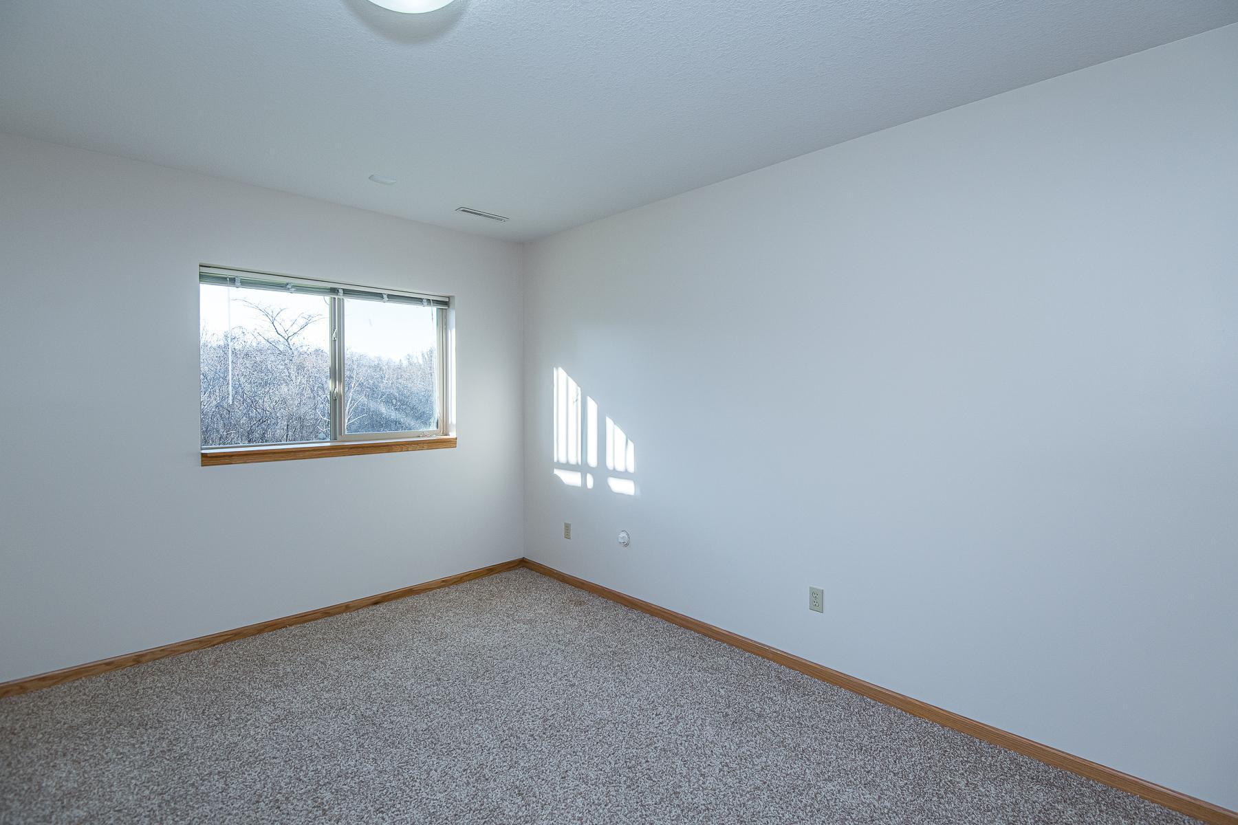 459 22nd Avenue Southwest Rochester, MN 55902 - Photo 22 of 33