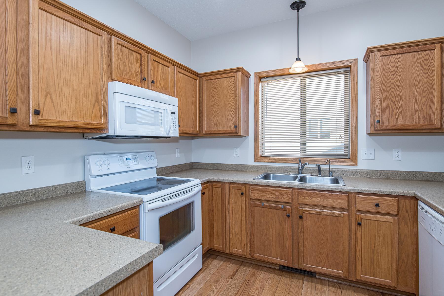 459 22nd Avenue Southwest Rochester, MN 55902 - Photo 7 of 33