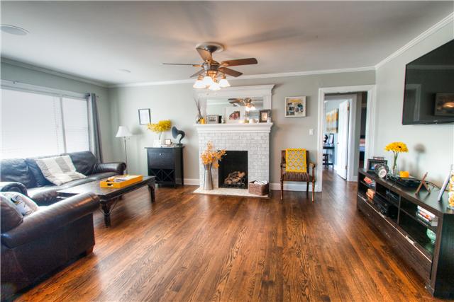1210 Palmer Road Lebanon, TN 37090 - Photo 2 of 20 a living room with furniture and a fireplace
