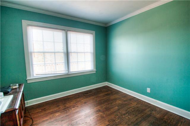 1210 Palmer Road Lebanon, TN 37090 - Photo 19 of 20 a view of a room with wooden floor and windows