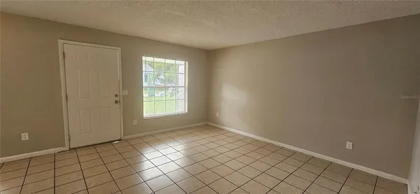 $1,195 | 333 South Osceola Street, DeLand, FL 32724