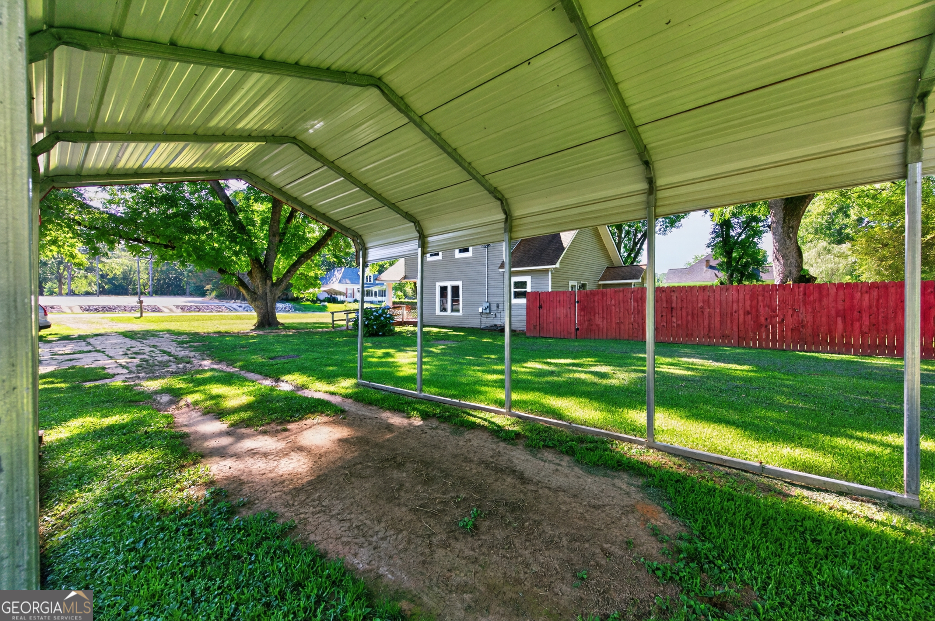 98 South 5th Street Colbert, GA 30628 - Photo 35 of 43