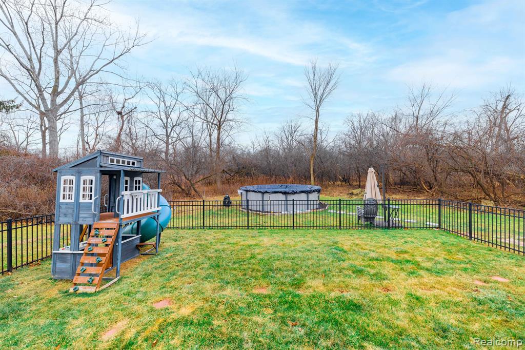 18057 Meridian Road Grosse Ile, MI 48138 - Photo 46 of 64 Gallery Image 46