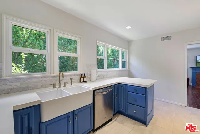 $1,349,000 | 14405 Valley Vista Boulevard, Sherman Oaks, CA 91423