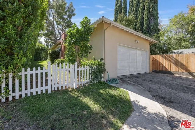 $1,349,000 | 14405 Valley Vista Boulevard, Sherman Oaks, CA 91423