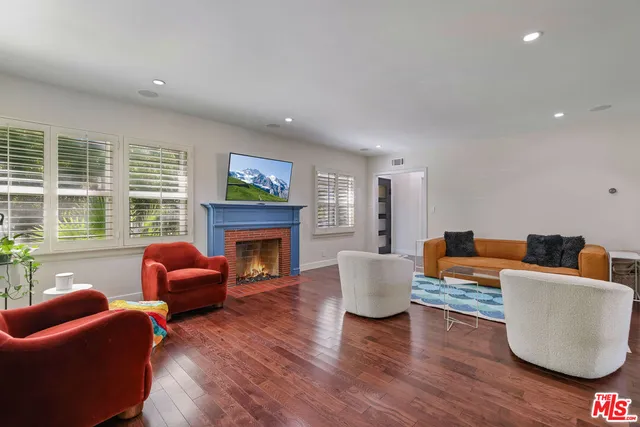 $1,349,000 | 14405 Valley Vista Boulevard, Sherman Oaks, CA 91423