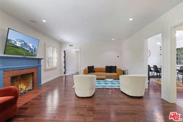 $1,349,000 | 14405 Valley Vista Boulevard, Sherman Oaks, CA 91423