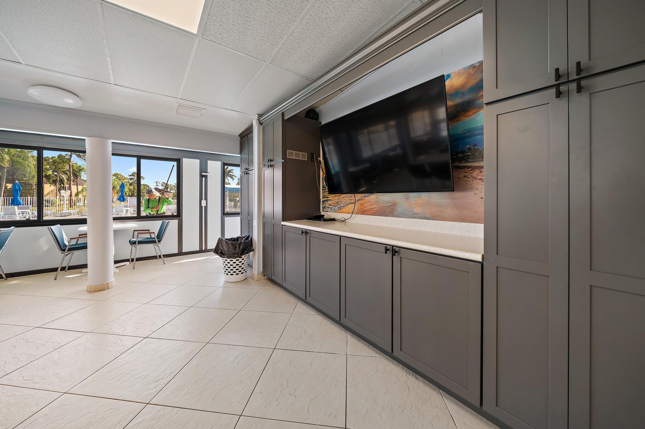 337 Pine Ridge Circle, Unit D2 Greenacres, FL 33463 - Photo 60 of 63 033-341PineRidgeCirC1-Greenacres-FL-FULL