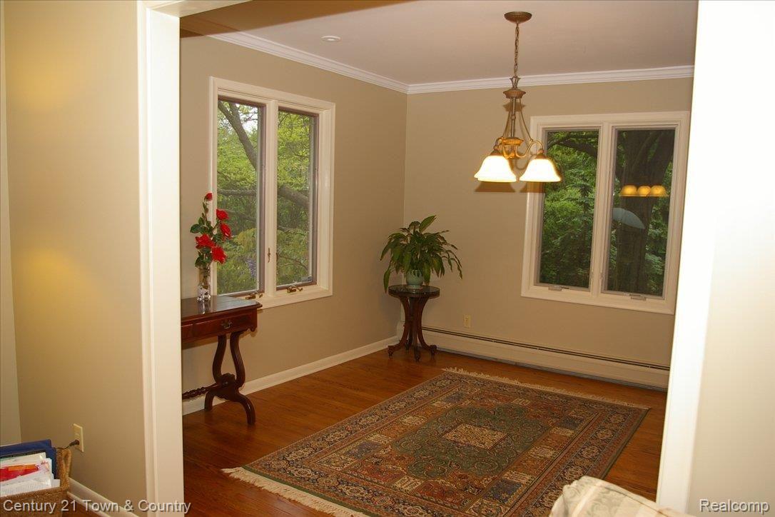 2945 Rambling Way Bloomfield Hills, MI 48302 - Photo 6 of 23 RW1 DR-