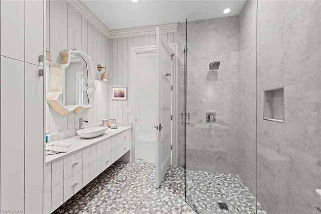 $9,250,000 | 6536 Highcroft Drive, Naples, FL 34119