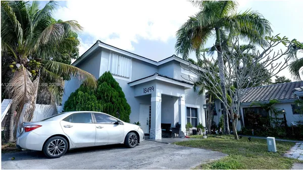 $515,000 | 18499 Northwest 52nd Path, Miami Gardens, FL 33055