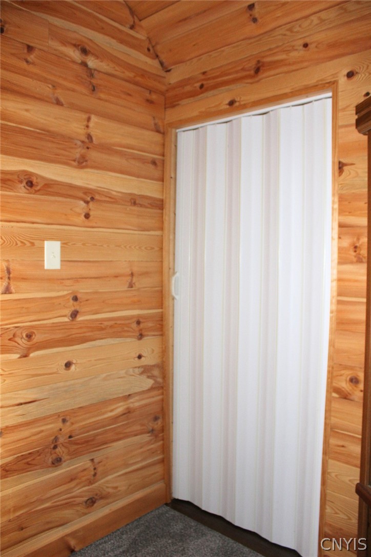 4571 Yorkland Road Annsville, NY 13471 - Photo 29 of 49 Closet in the upstairs hallway