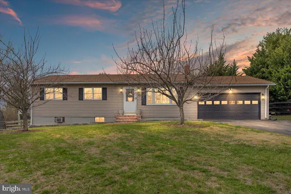 $274,900 | 32 Cheerful Faye Drive, Inwood, WV 25428