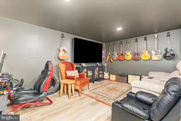 $274,900 | 32 Cheerful Faye Drive, Inwood, WV 25428