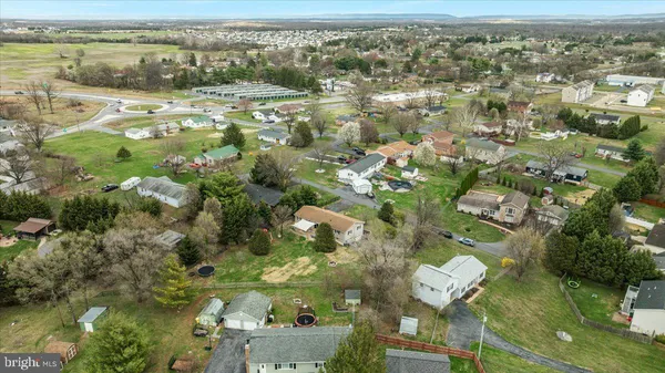 $274,900 | 32 Cheerful Faye Drive, Inwood, WV 25428