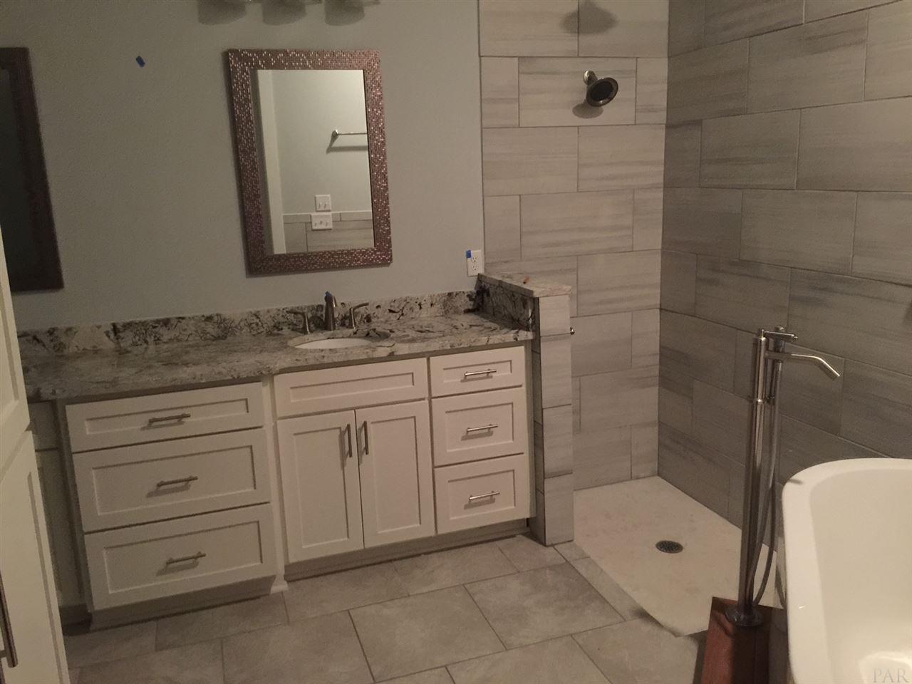 5499 Avon Road Pensacola, FL 32507 - Photo 2 of 4 Gallery Image 2