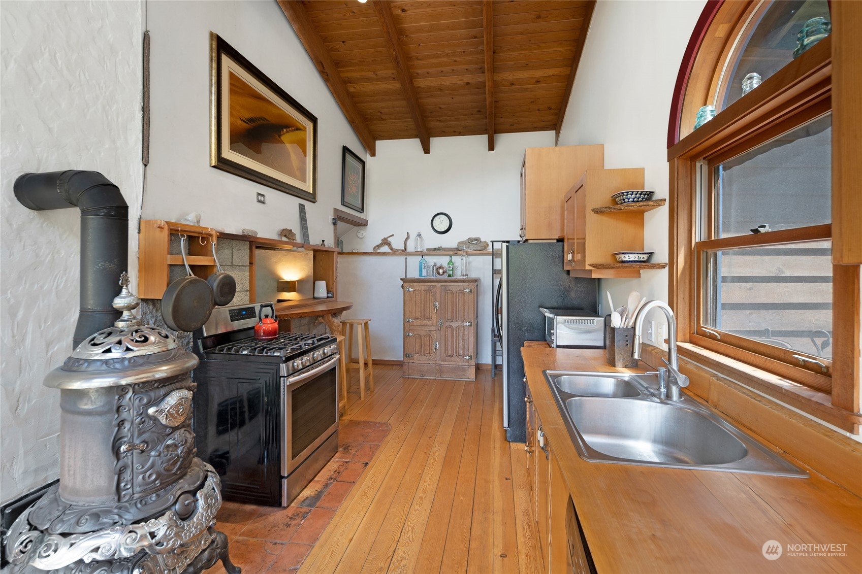 745 Ben Nevis Loop Road Shaw Island, WA 98286 - Photo 12 of 40 Gallery Image 12
