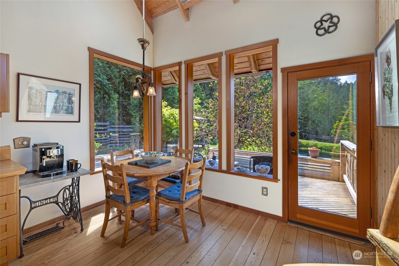 745 Ben Nevis Loop Road Shaw Island, WA 98286 - Photo 10 of 40 Gallery Image 10