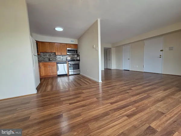 $1,900 | 813 Red Lion Road, Unit C11, Philadelphia, PA 19115