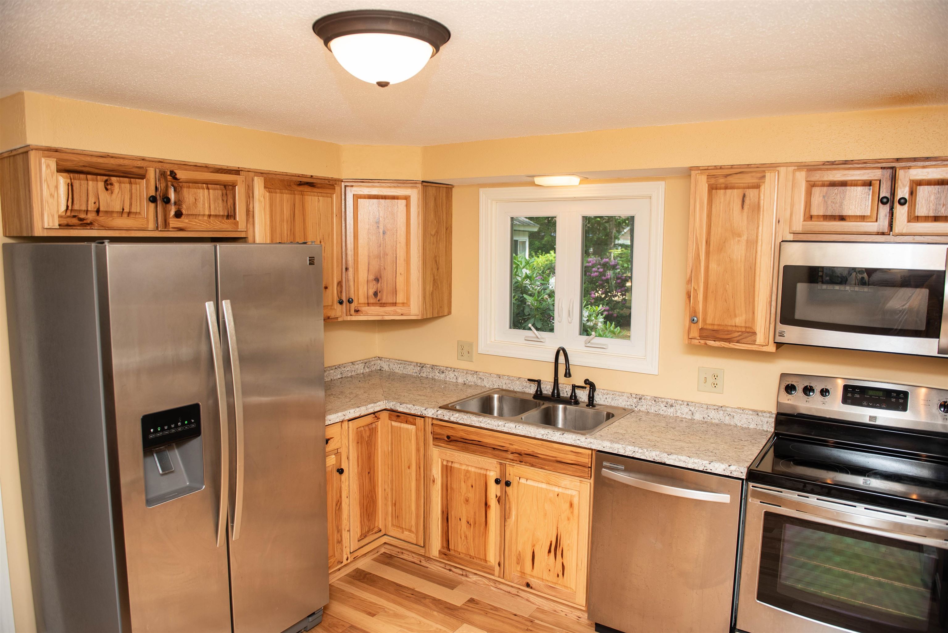 25 Amoskeag Road, Unit 25 Concord, NH 03301 - Photo 12 of 29 Gallery Image 12