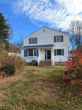 $489,900 | 28 McLaughlin Terrace, Derby, CT 06418