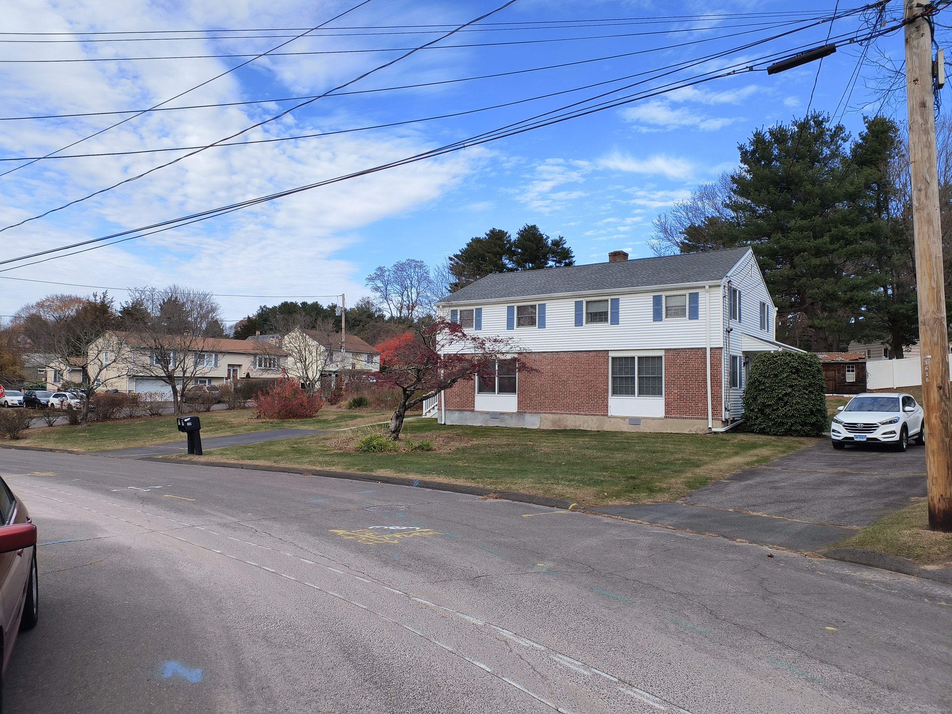 28 McLaughlin Terrace Derby, CT 06418 - Photo 4 of 37 a view of a street in front of a house