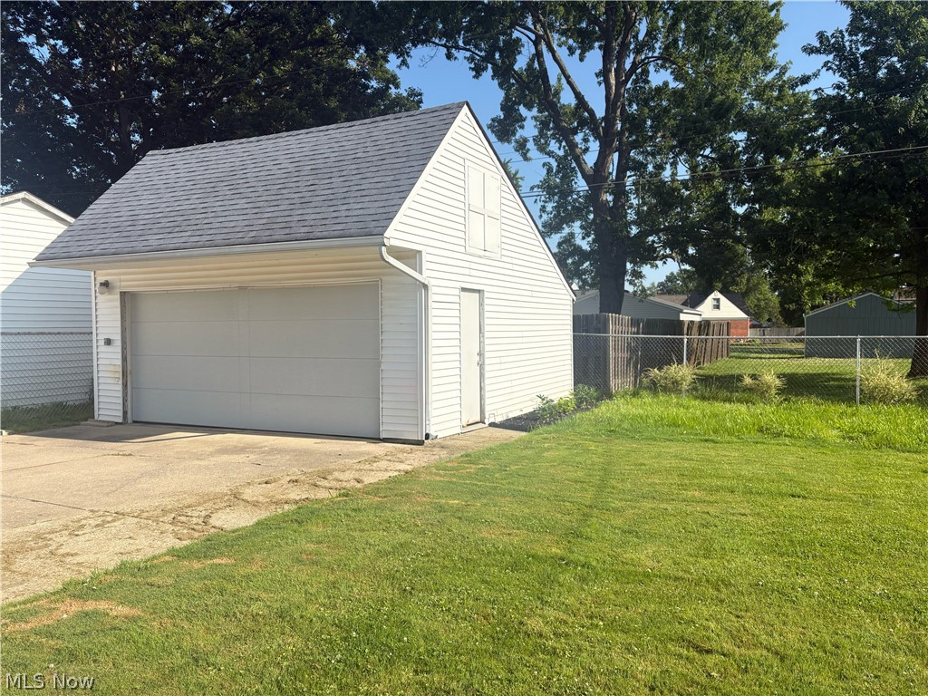 246 Hilliard Road Elyria, OH 44035 - Photo 49 of 50